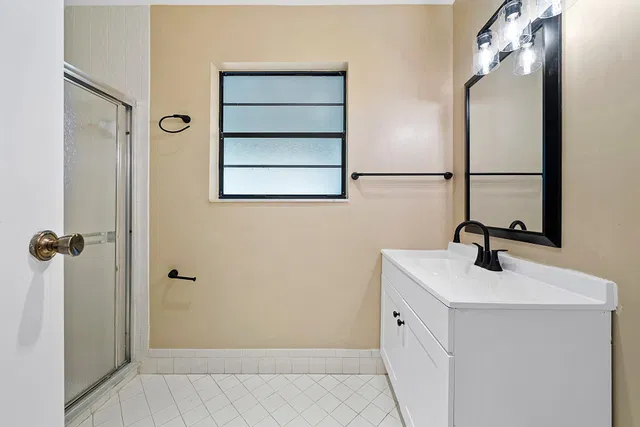 Residence photo 42