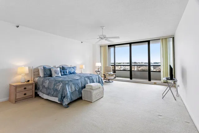 Unit 454 photo 16