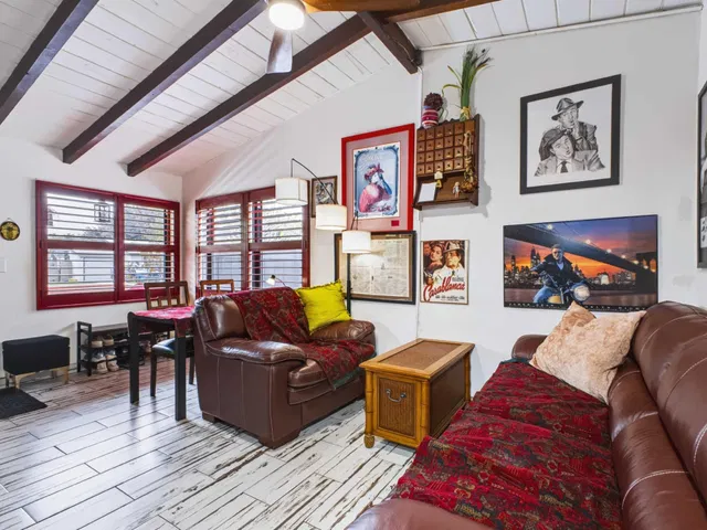 Residence photo 8