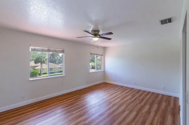 Residence photo 13