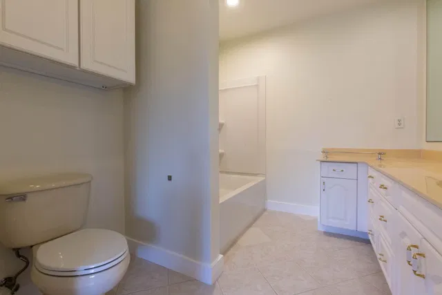 Residence photo 16