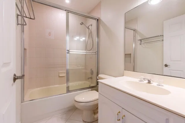 Residence photo 18