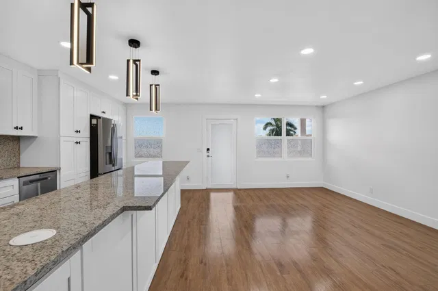 Residence photo 9