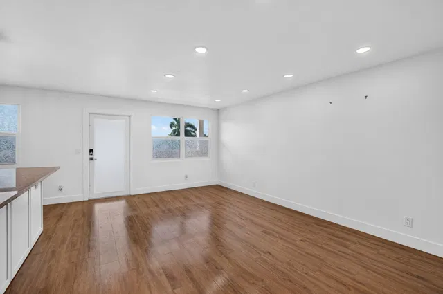Residence photo 11