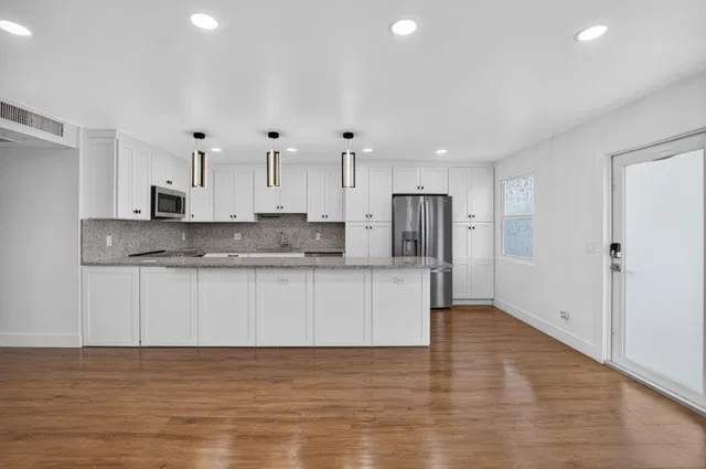 Residence photo 18