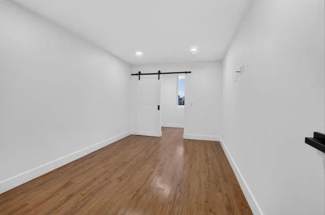 Residence photo 26