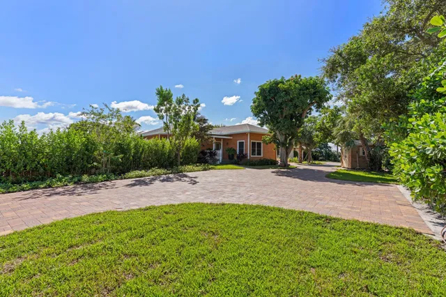 Residence photo 28