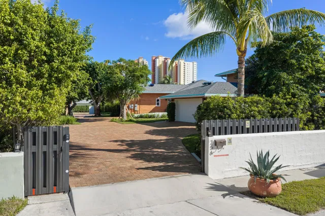 Residence photo 4