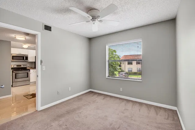 Unit 205 photo 14