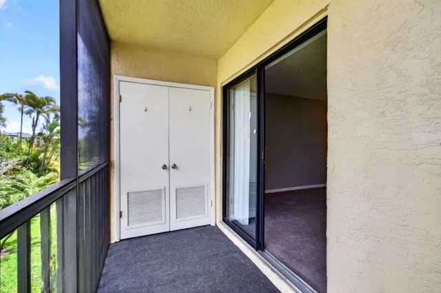 Unit 205 photo 27