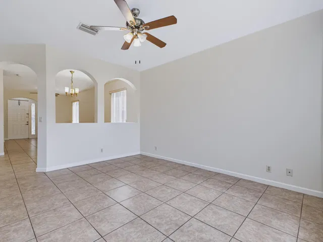 Residence photo 13