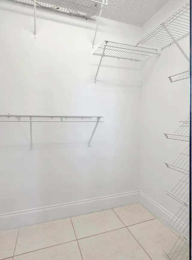 Unit 206 photo 11