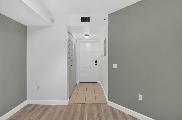  Unit 213 photo 5
