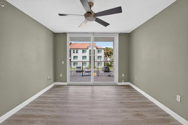  Unit 213 photo 12