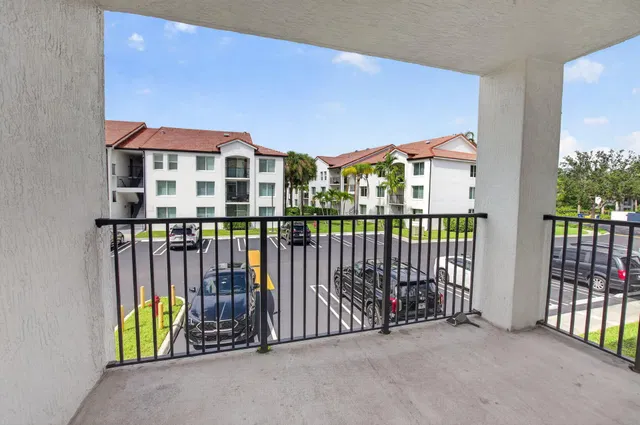  Unit 213 photo 27