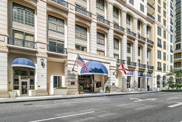 One City Plaza Residence photo 33