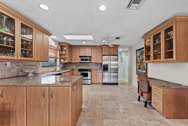  Residence photo 19