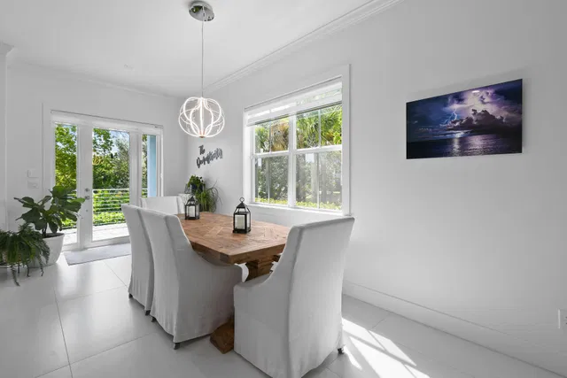 Residence photo 6