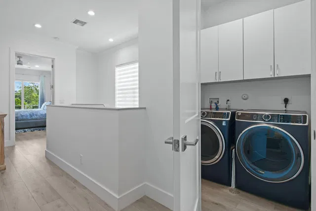 Residence photo 42
