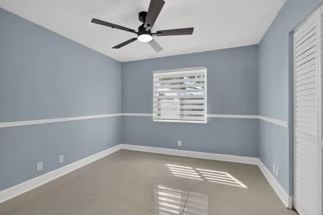 Residence photo 12