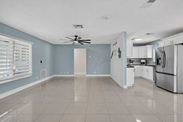 Residence photo 20