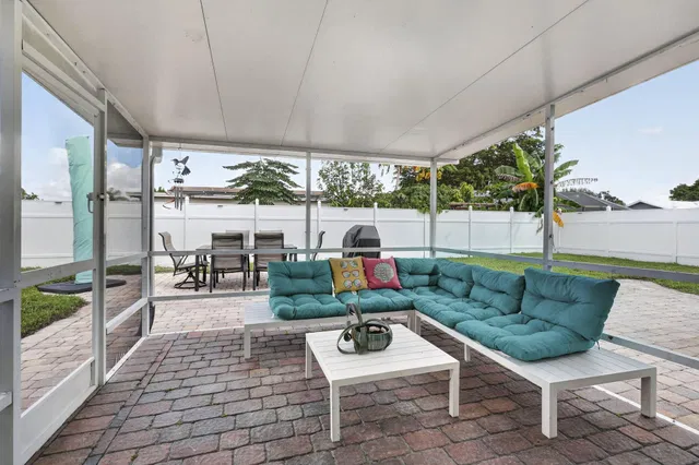 Residence photo 29