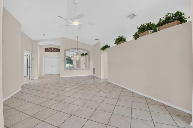 Residence photo 10