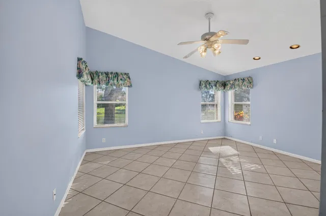 Residence photo 23
