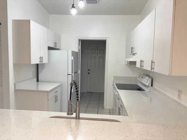 Residence photo 7