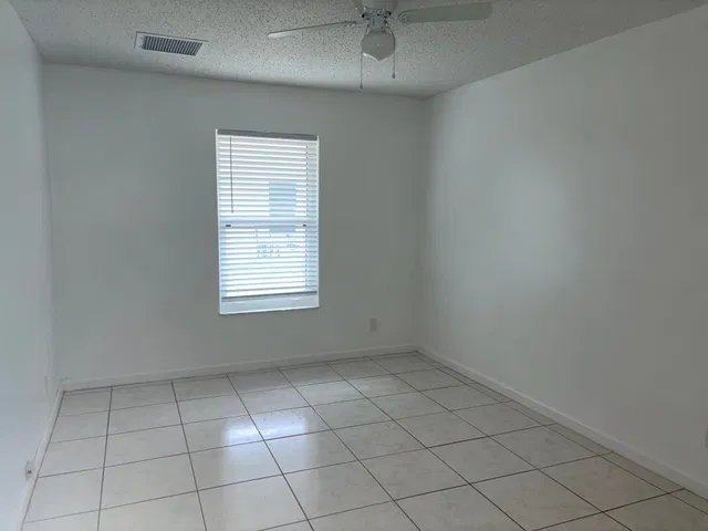 Residence photo 13