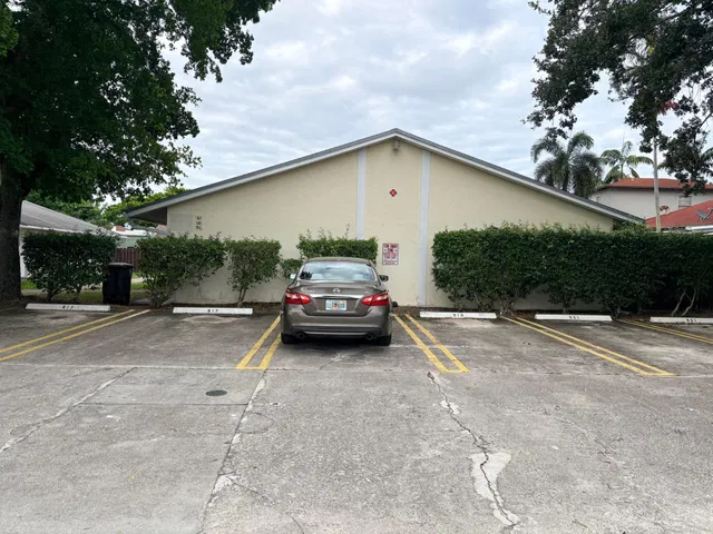 Residence photo 18