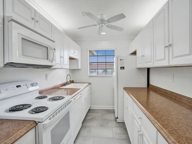  Residence photo 5