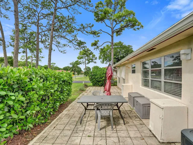  Residence photo 18