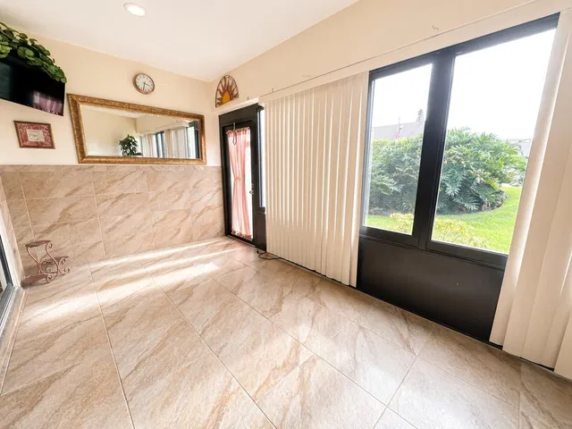  Unit 102 photo 11