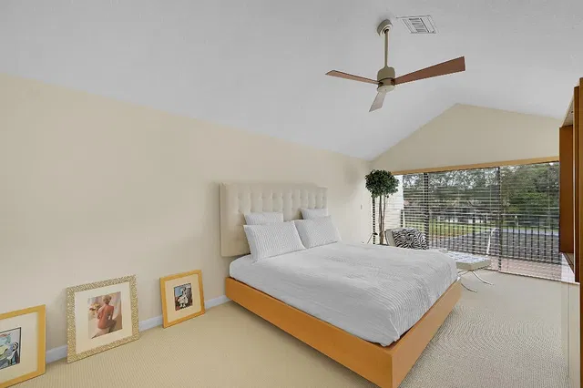  Residence photo 24