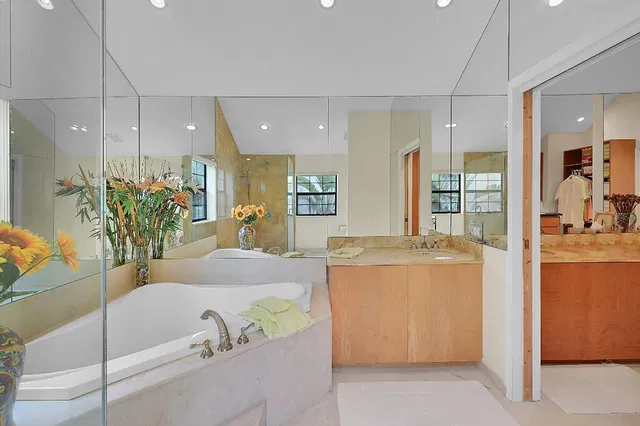  Residence photo 26