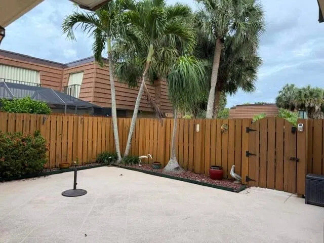  Residence photo 9