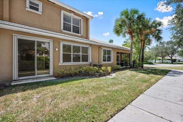 Residence photo 4