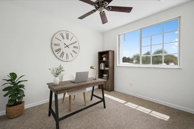 Residence photo 16