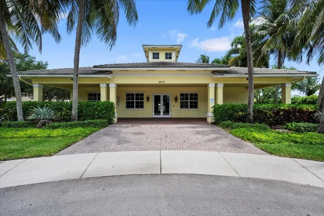 Residence photo 38