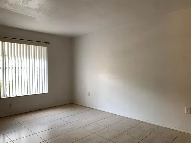 Unit 206 photo 6