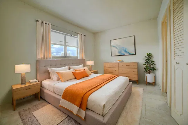  Unit 215 photo 10