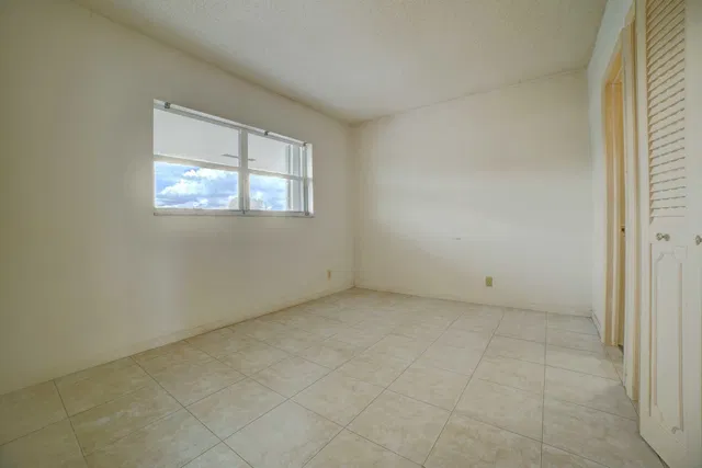  Unit 215 photo 11