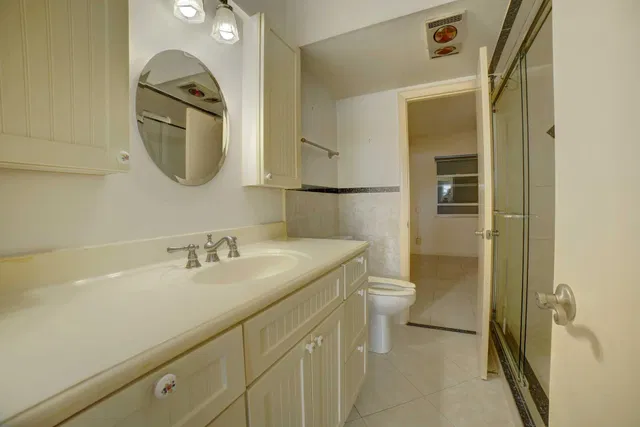  Unit 215 photo 12