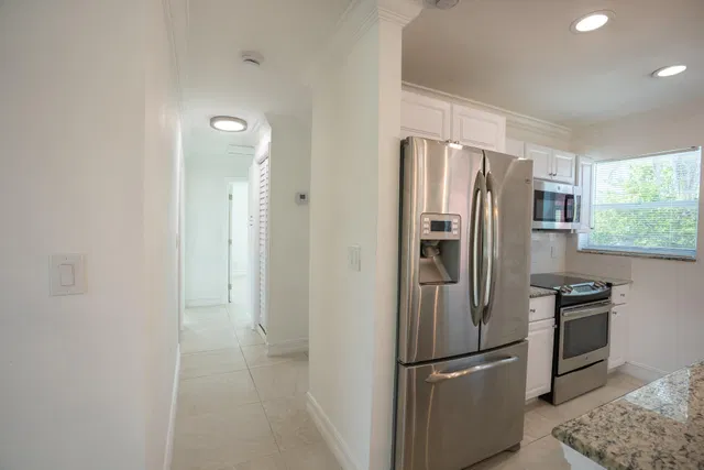  Residence photo 9