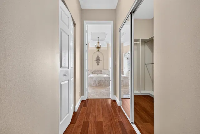  Residence photo 28