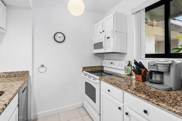 PGA National Palm Beach Gardens Residence photo 17