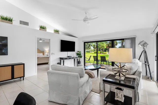 PGA National Palm Beach Gardens Residence photo 21