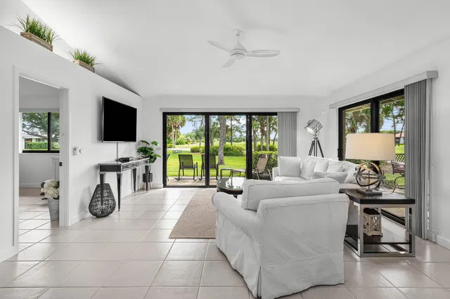 PGA National Palm Beach Gardens Residence photo 23