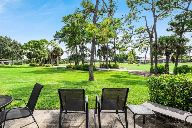 PGA National Palm Beach Gardens Residence photo 24